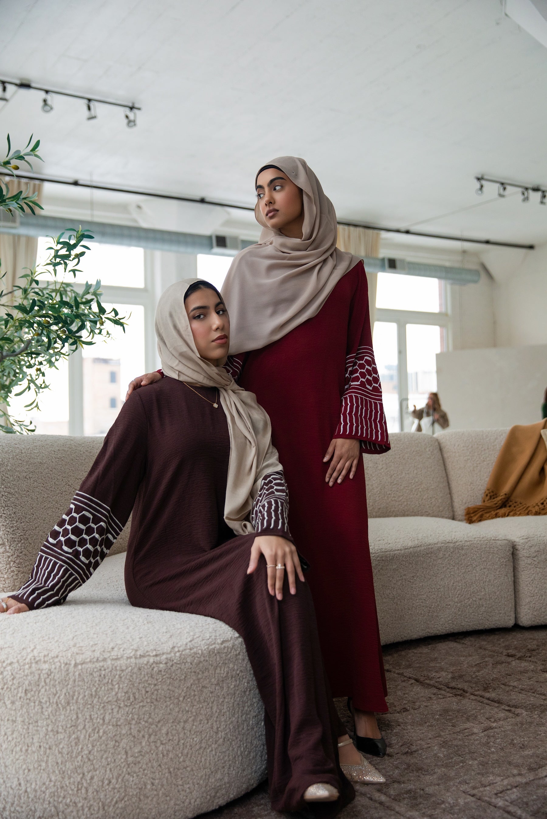 Najat Keffiyah Abaya - Toasted Mocha