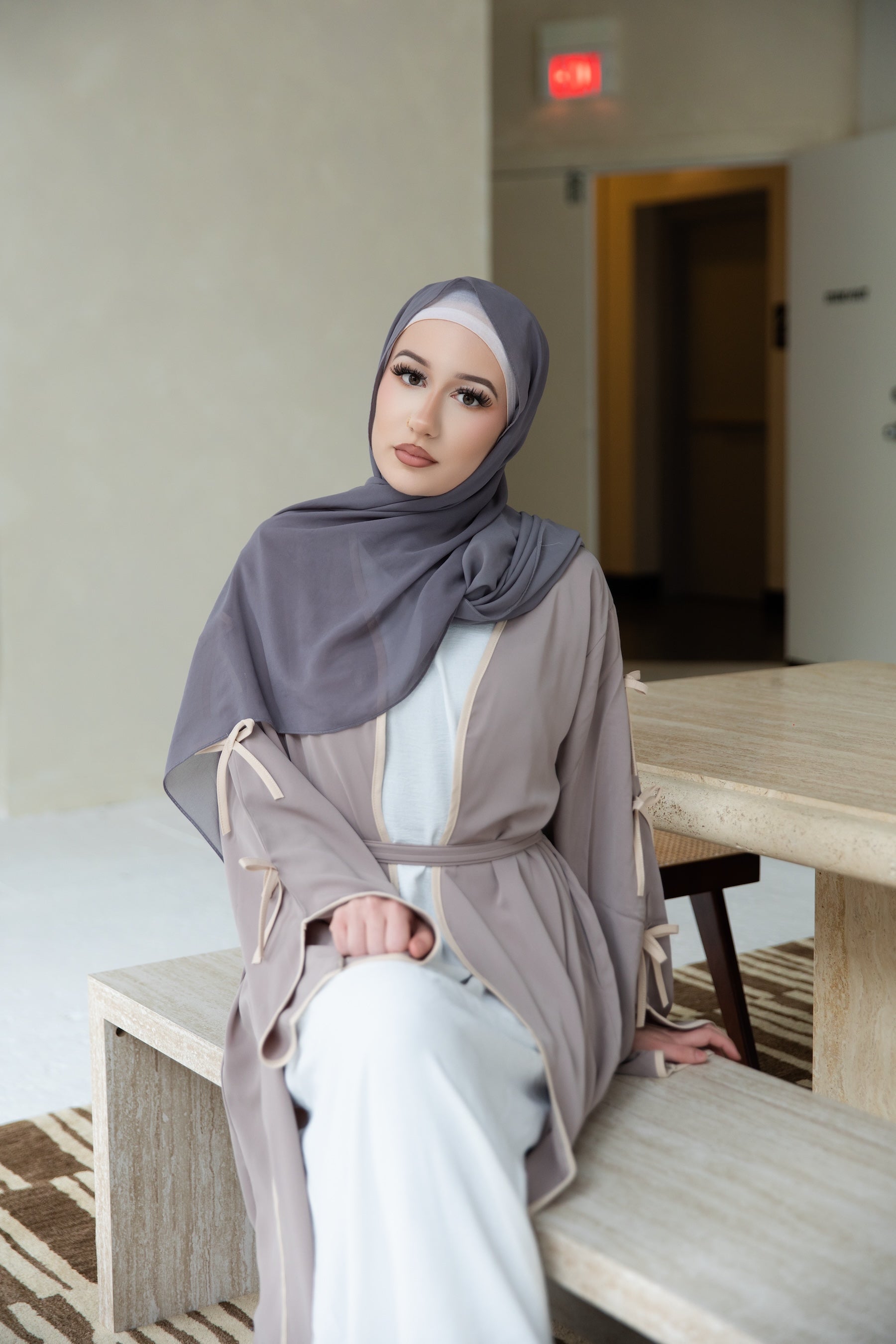 Nylah Open Abaya - Light Ash