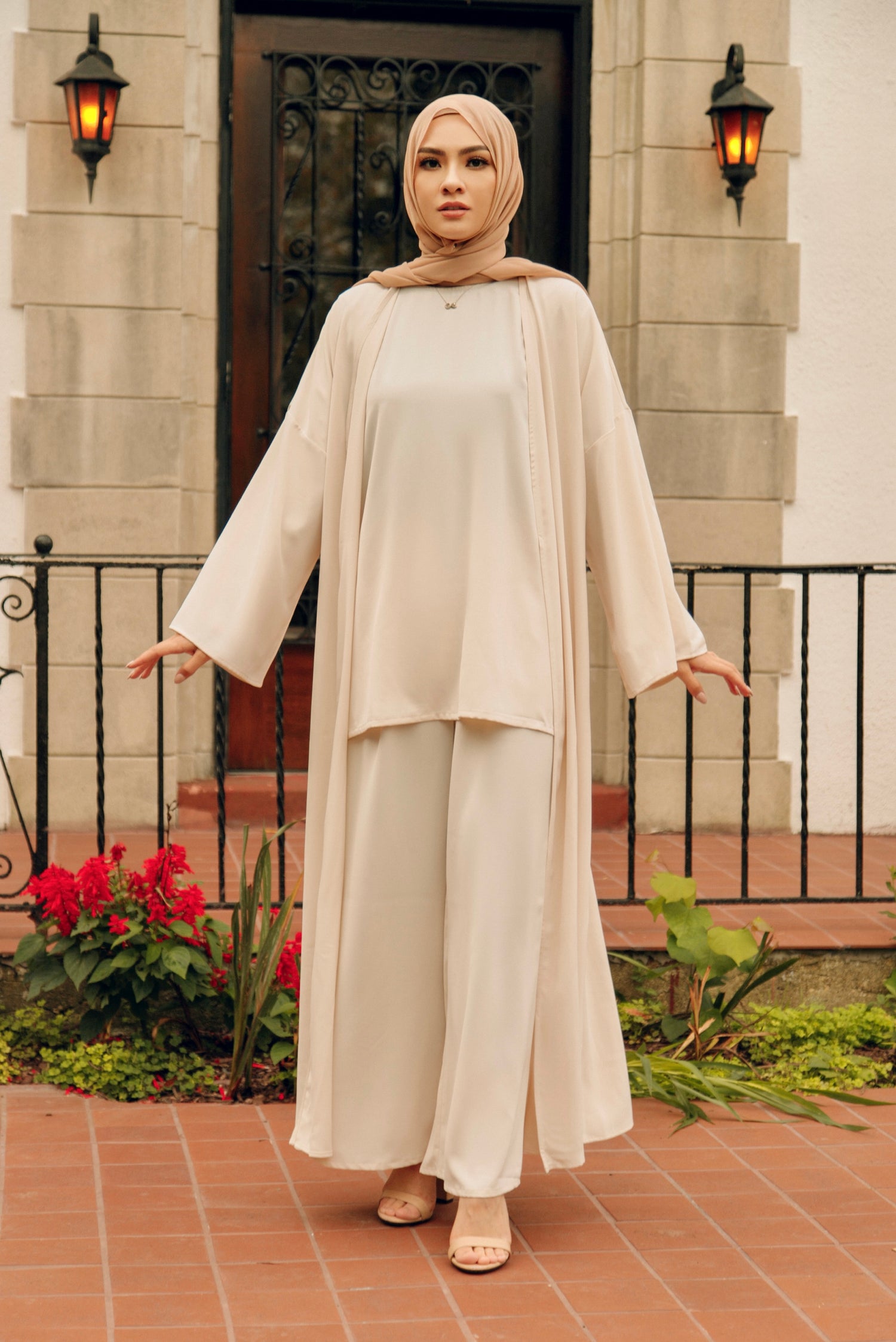 Serene Three Piece Abaya Matching Set - Pearl