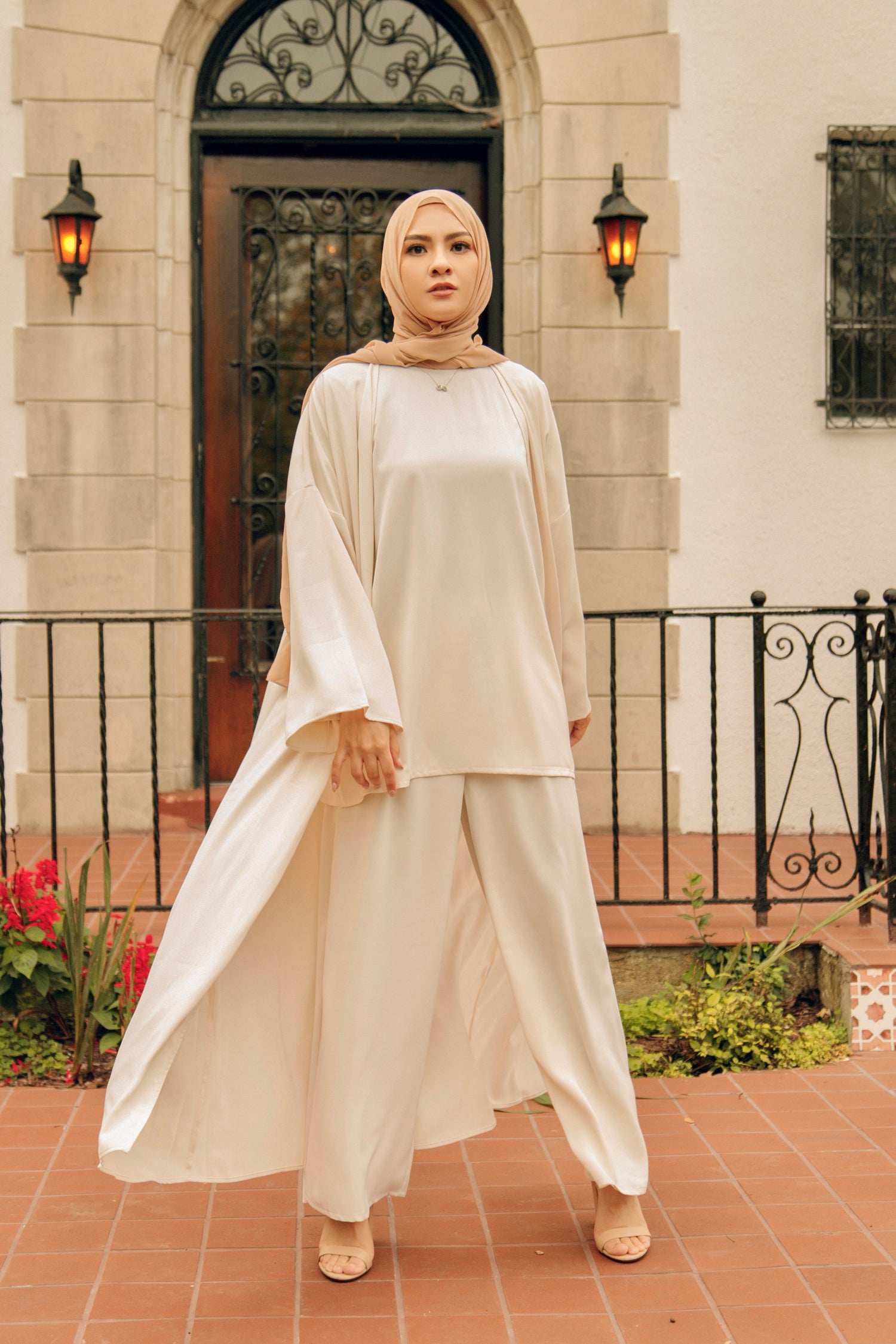 Serene Three Piece Abaya Matching Set - Pearl