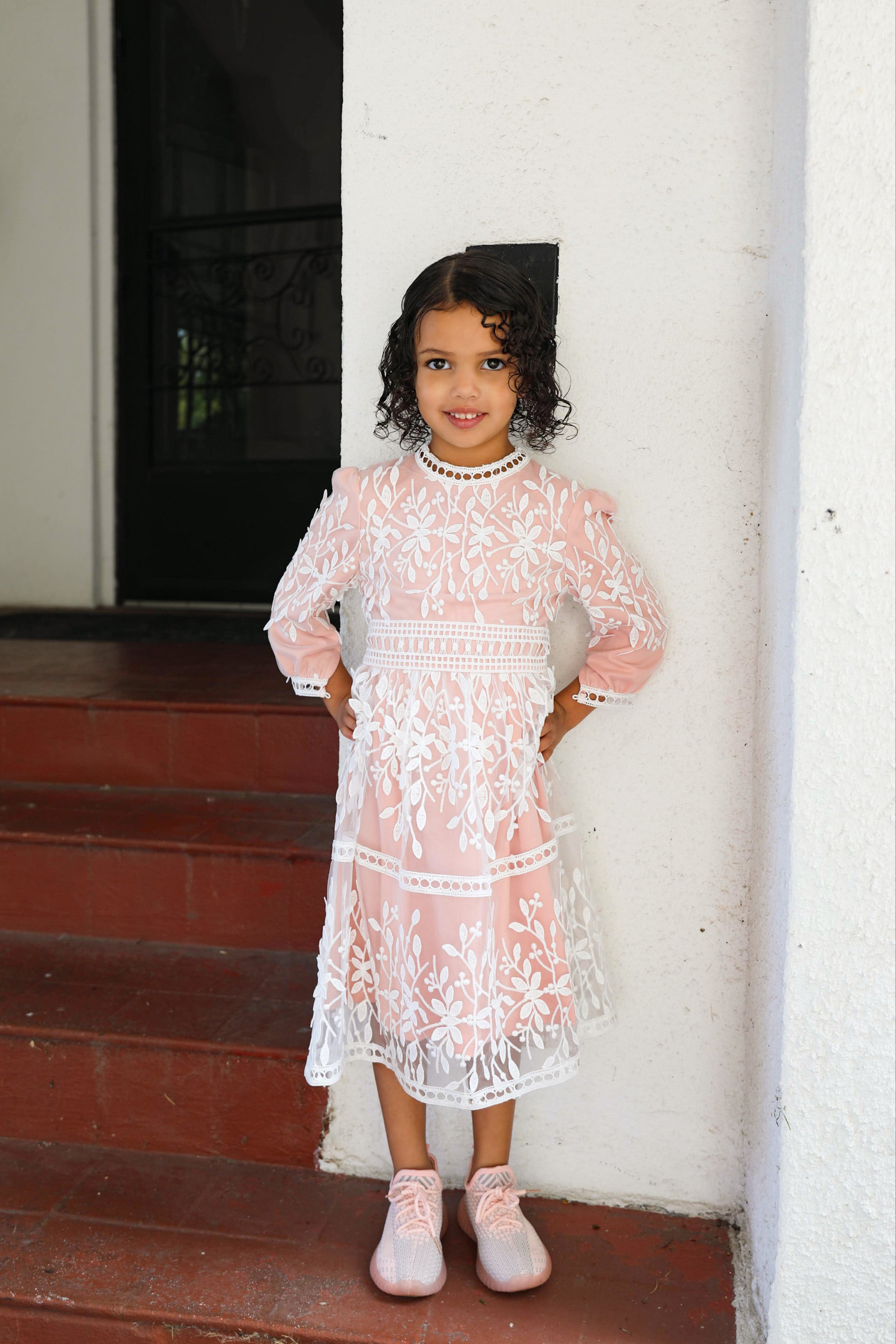 Mini Avery Lace Maxi Dress - Kashmiri Chai