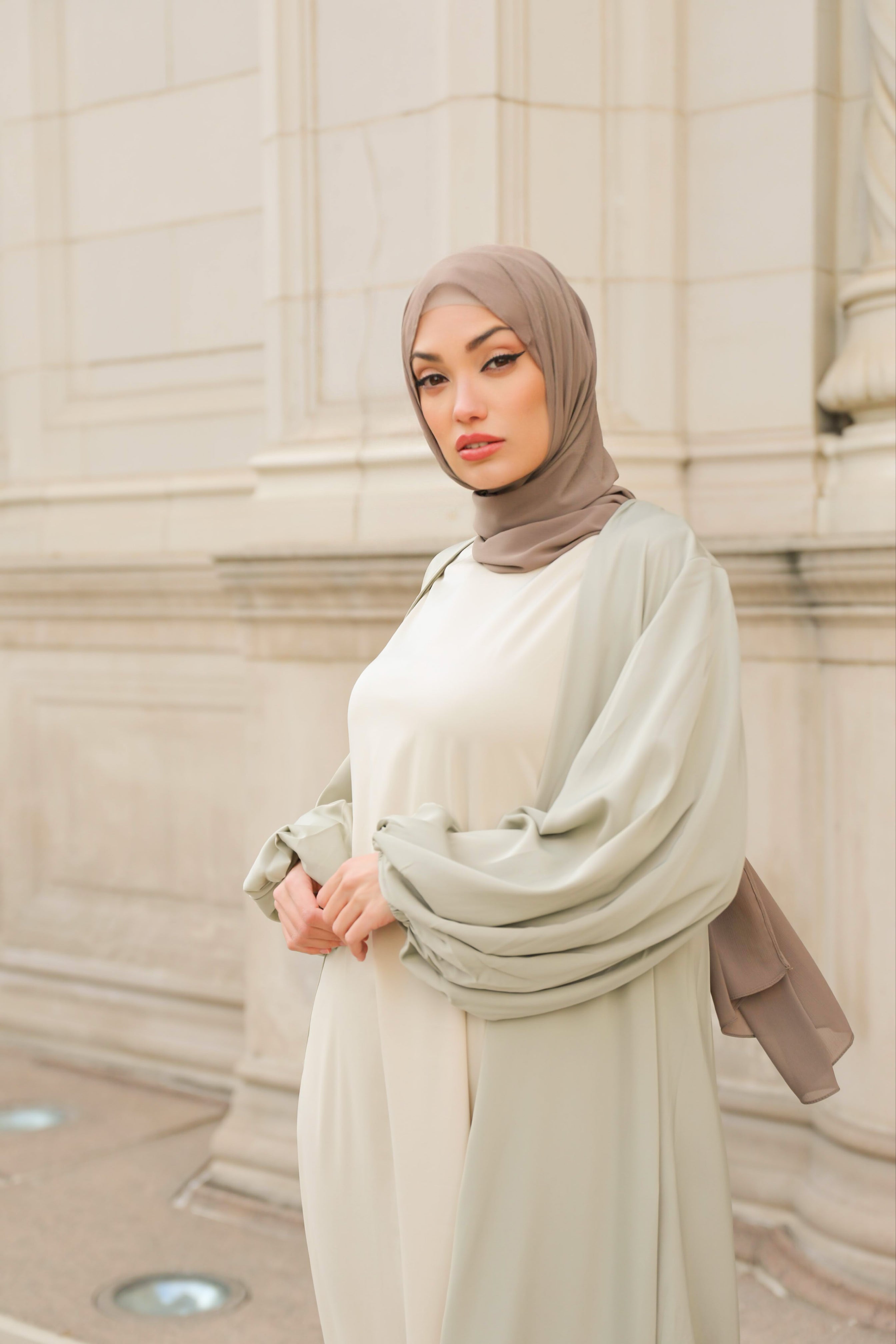 Saya Balloon Sleeve Abaya - Mint