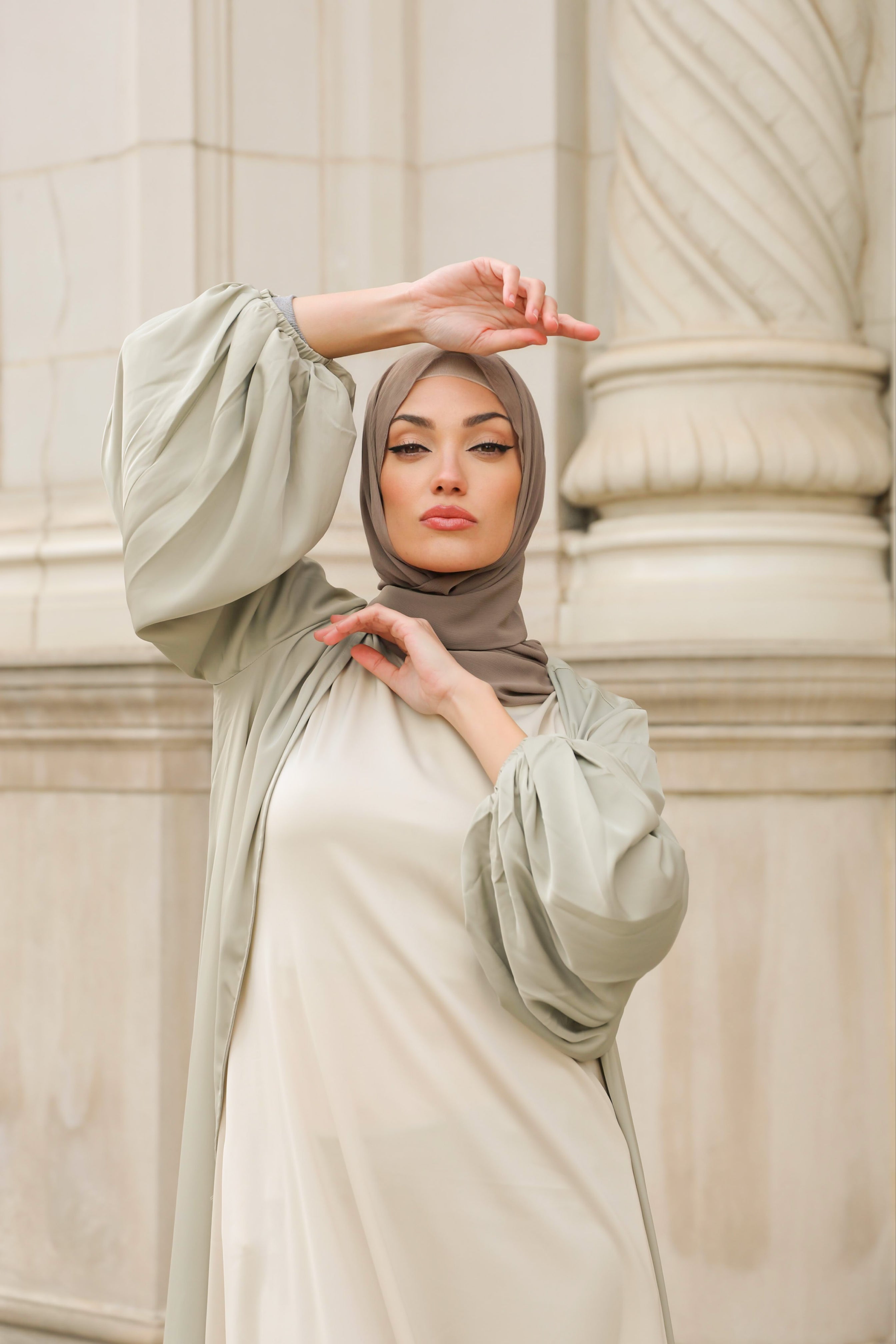 Saya Balloon Sleeve Abaya - Mint