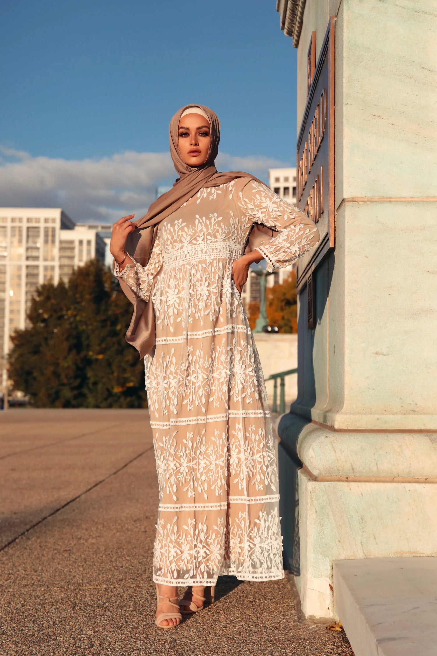 Avery Lace Maxi Dress - Chai Tea Latte