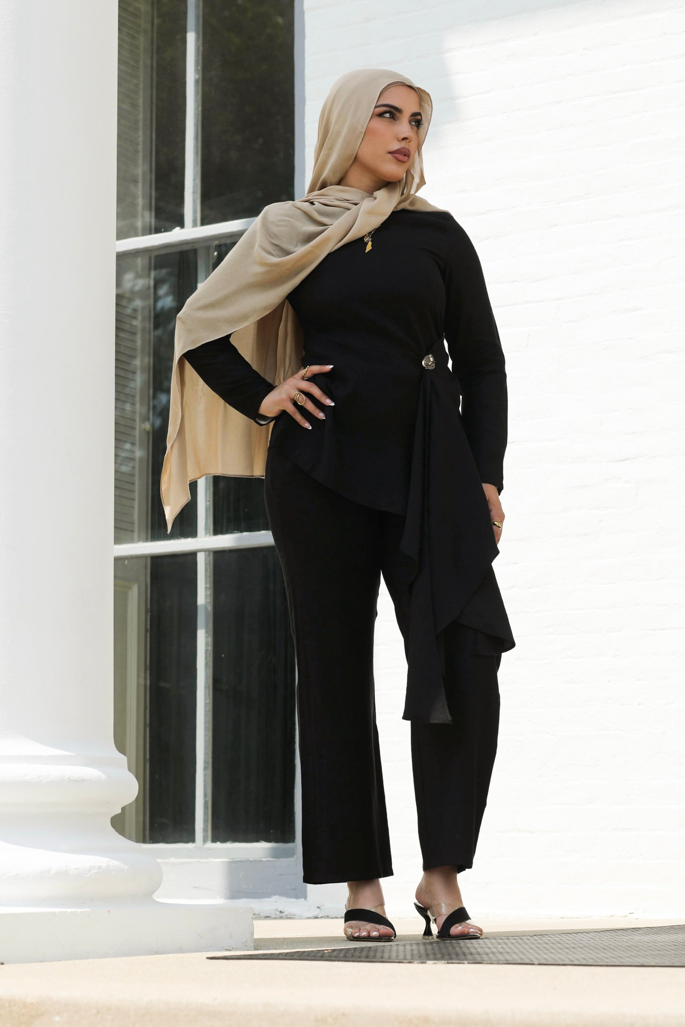 Aurelia Linen Two Piece Set - Black