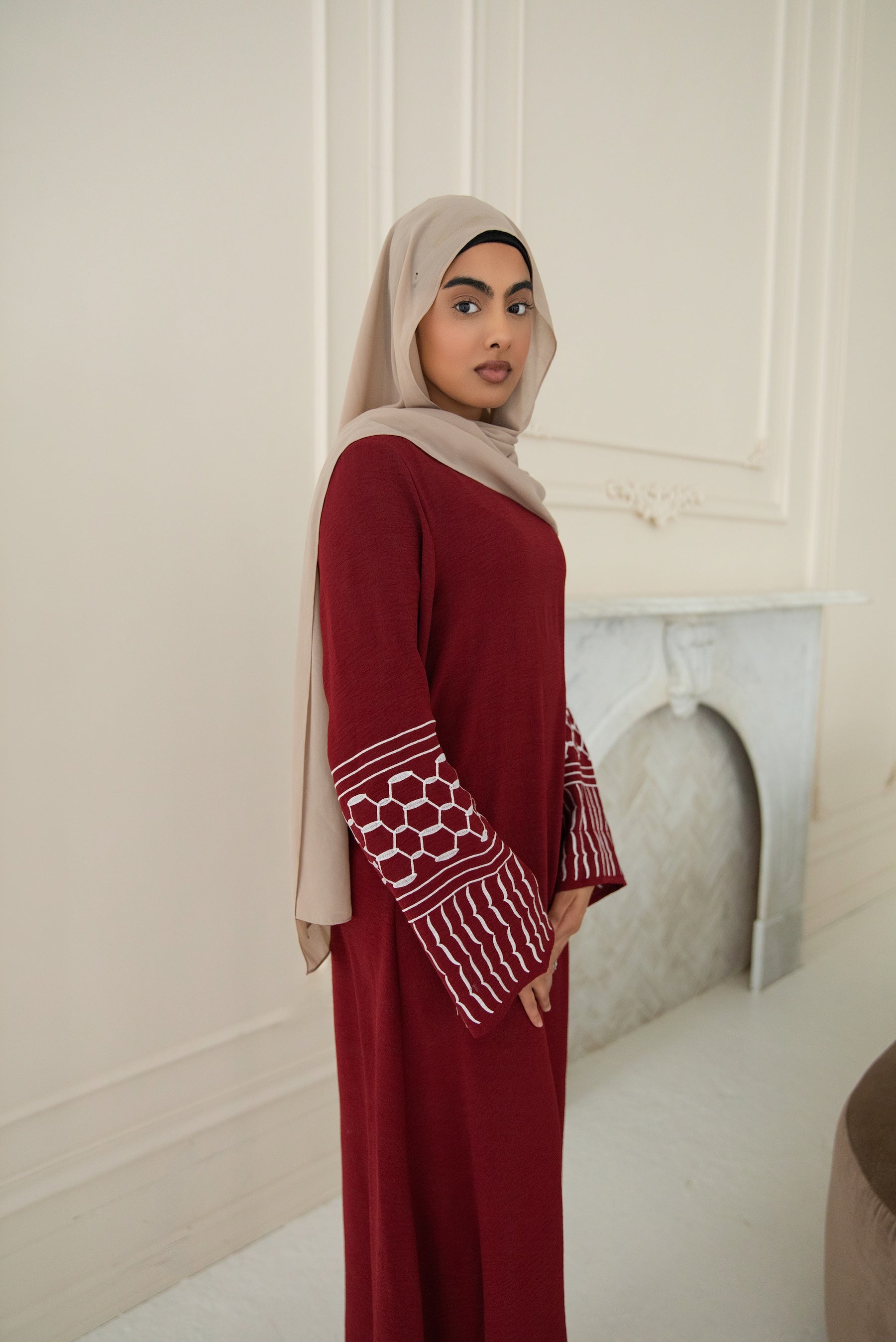 Najat Keffiyah Abaya - Rumaan