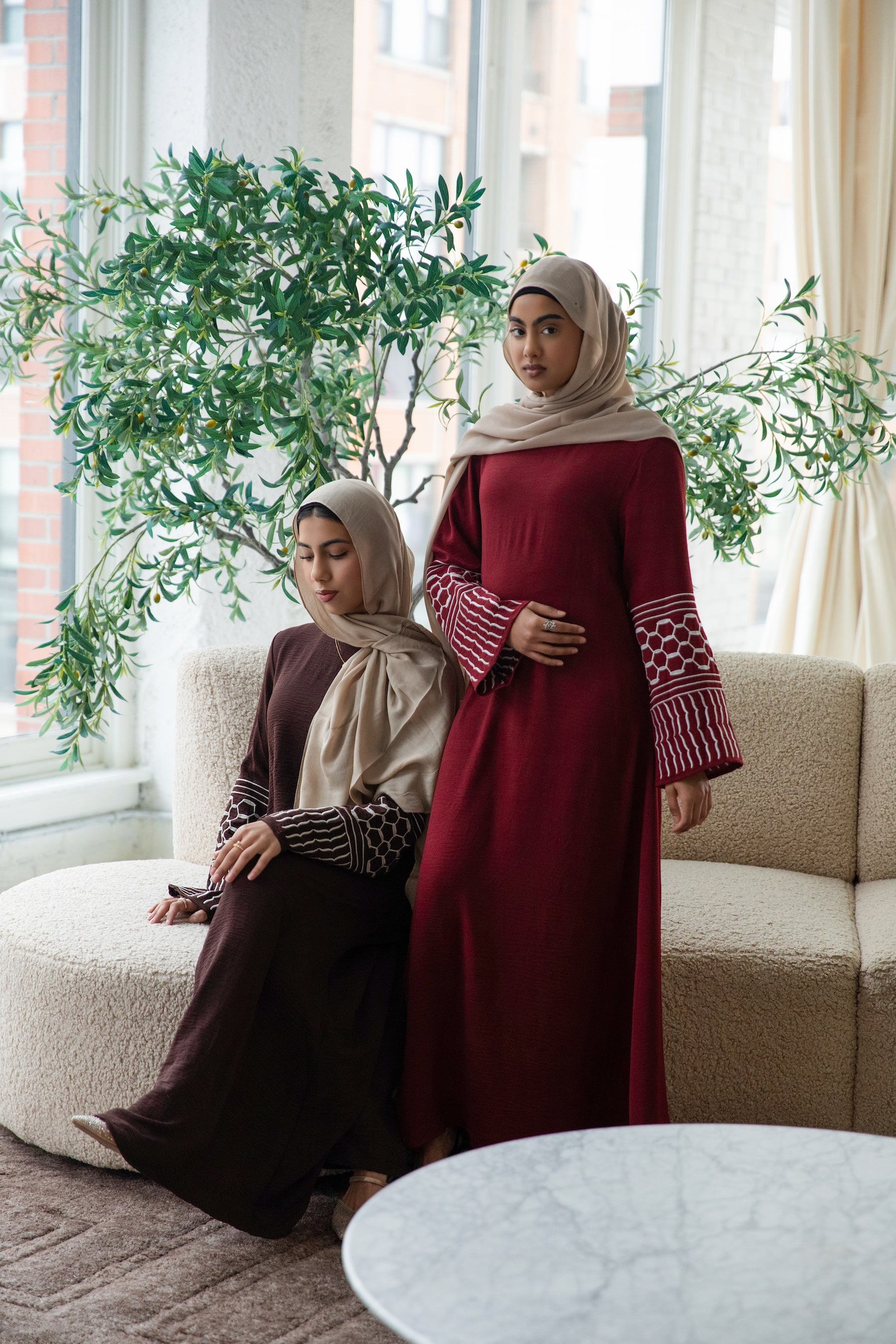 Najat Keffiyah Abaya - Rumaan