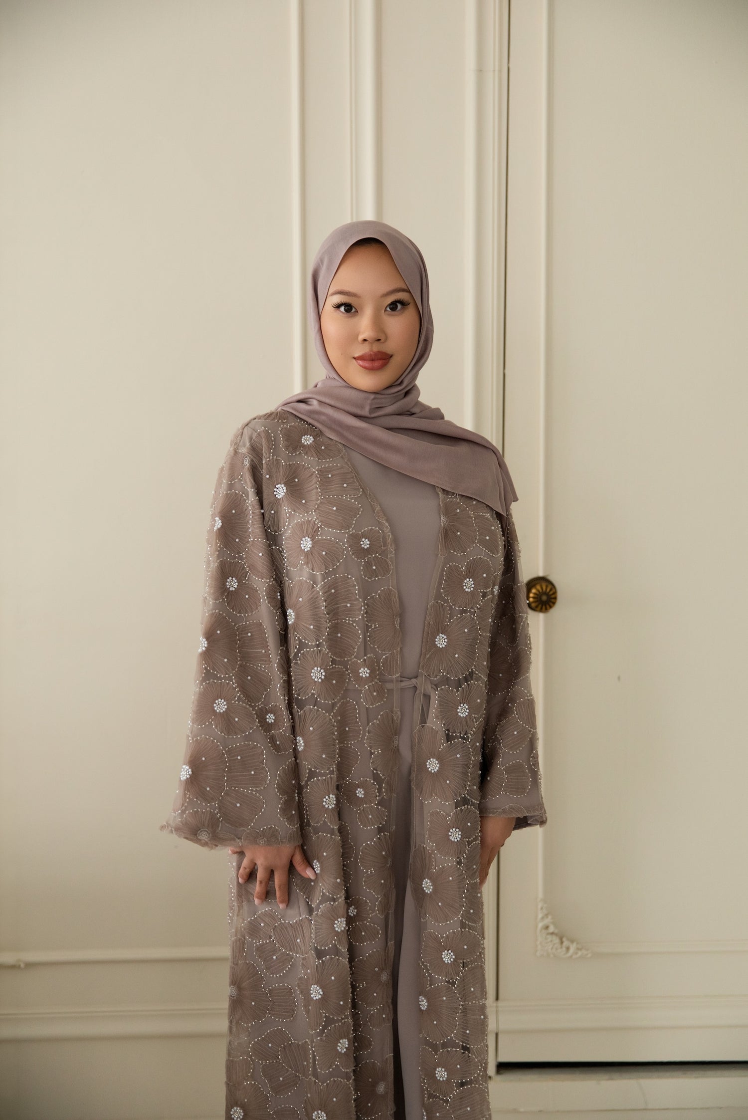 Azra Embroidered Abaya Set - Rose Taupe