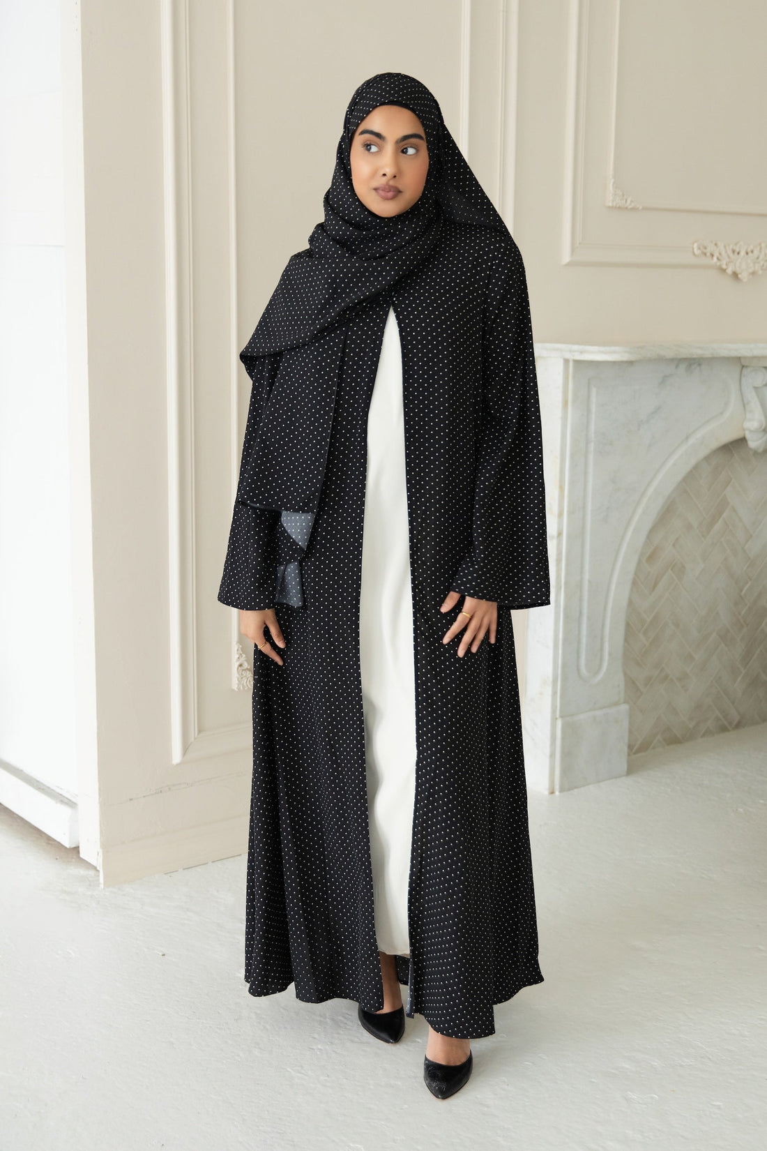 Qamar Kimono Abaya - Starlit Onyx