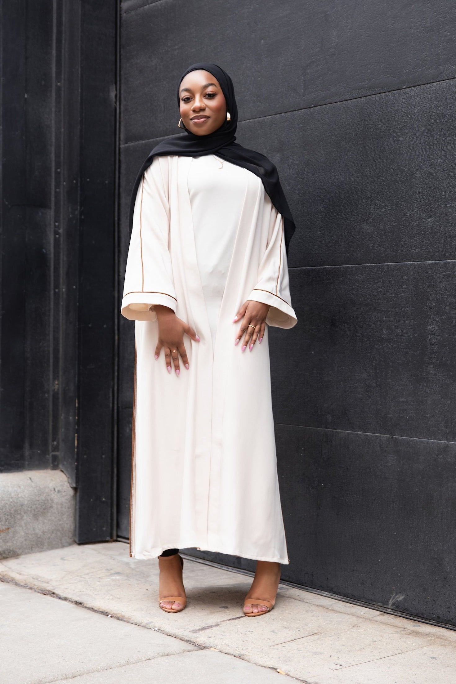 Zarinah 2 Piece Abaya Set - Soft Sand