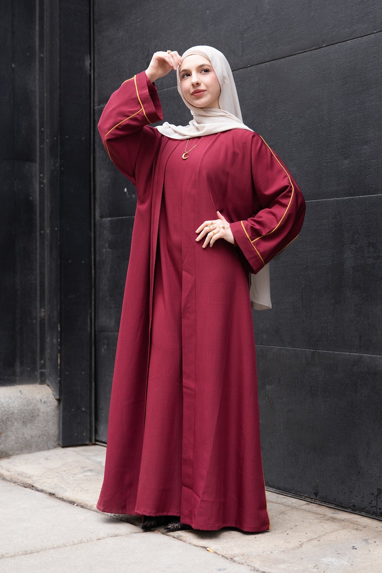 Zarinah 2 Piece Abaya Set - Carmine