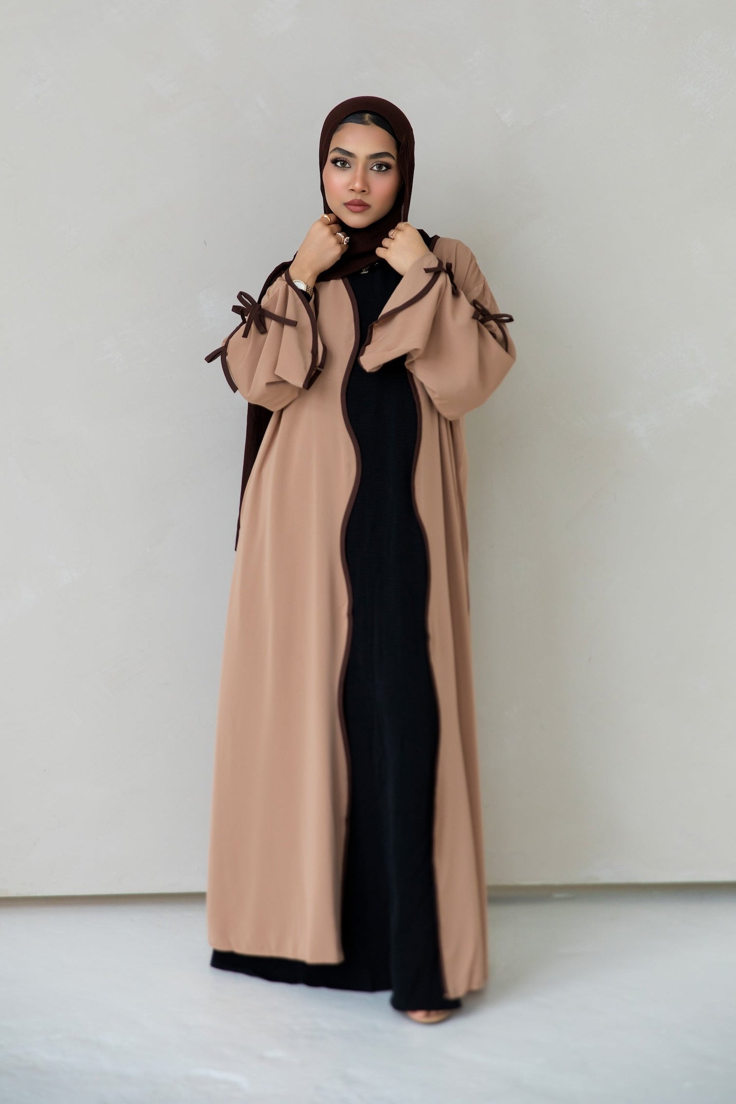 Nylah Open Abaya - Fawn