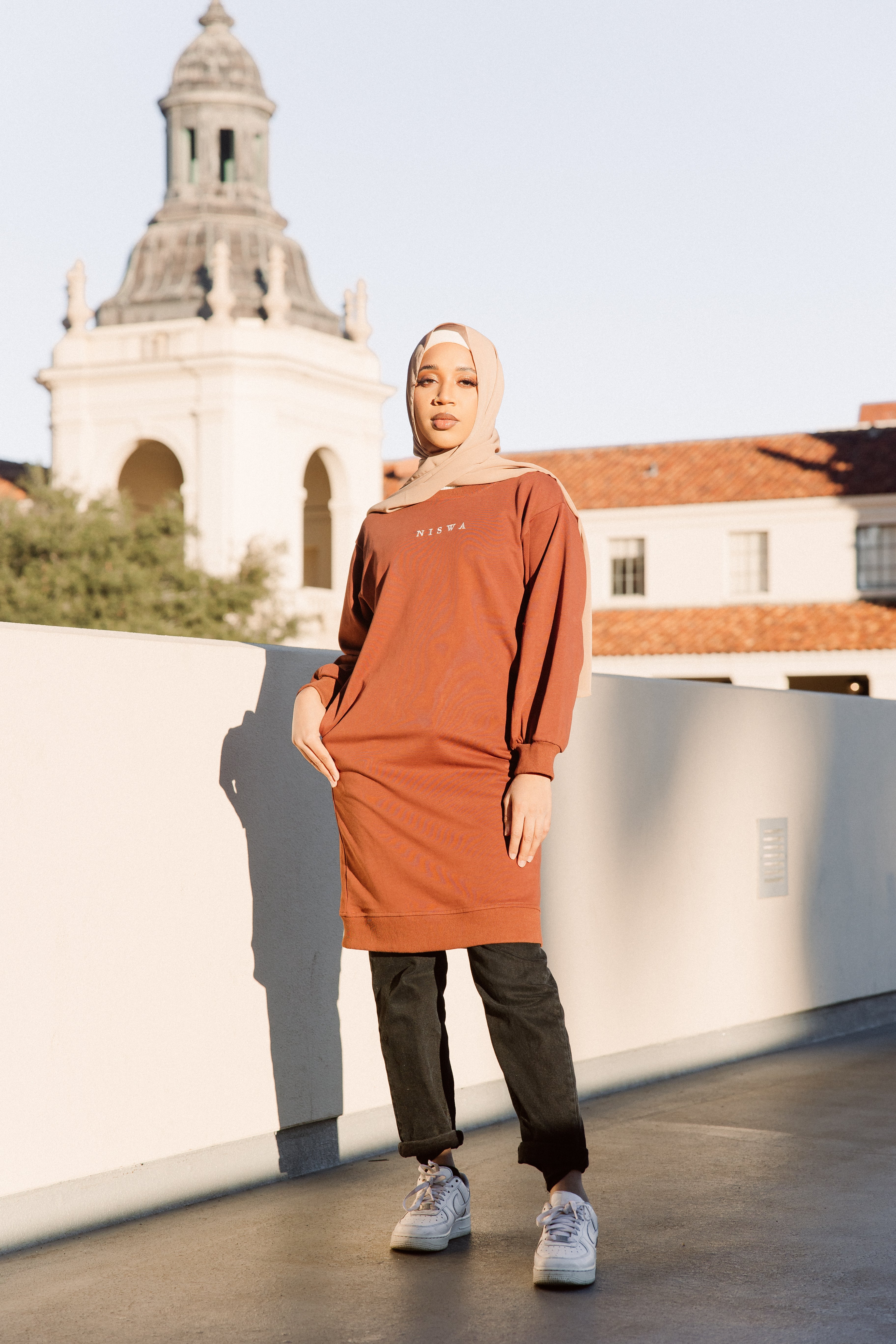 NISWA Midi Sweatshirt - Chocolate Brown