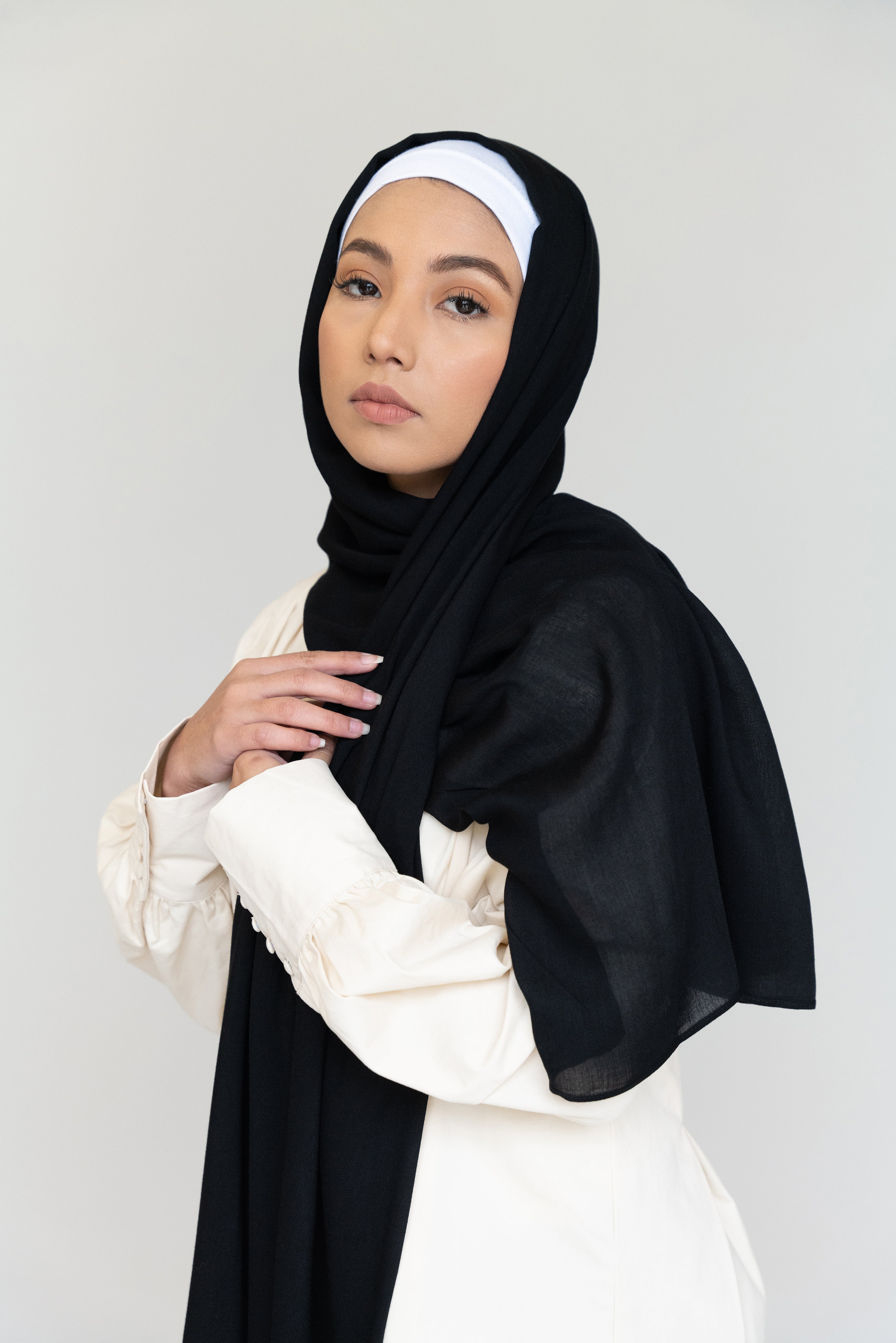 BLACK Premium Modal Woven Ecovero™